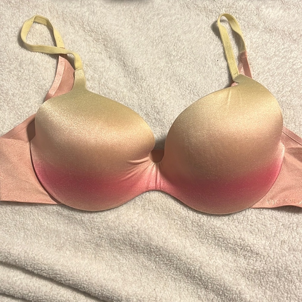 Victoria's Secret Gradient Pink and Nude Bra